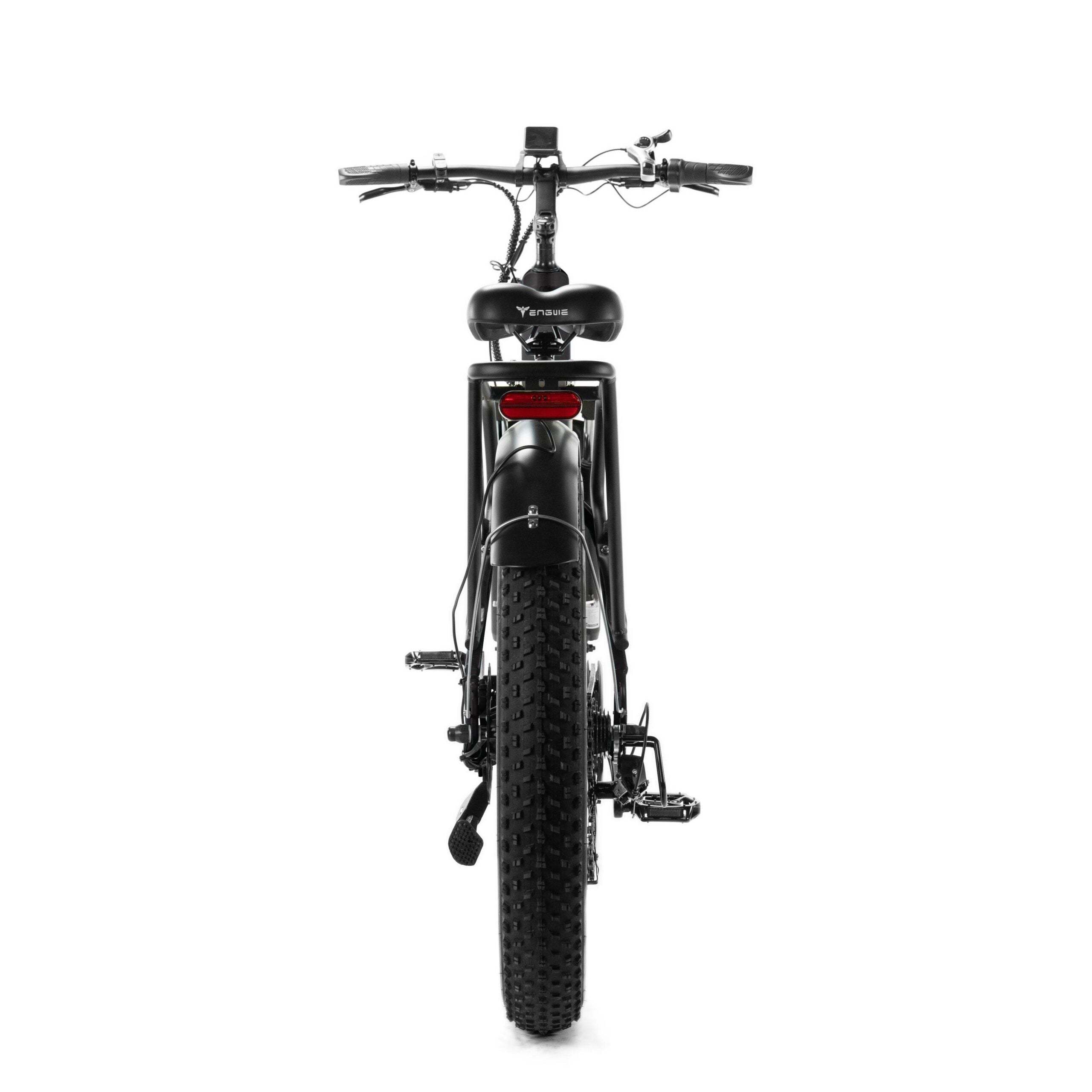 Zwarte Engwe e26 elektrische fatbike met lage instap frame