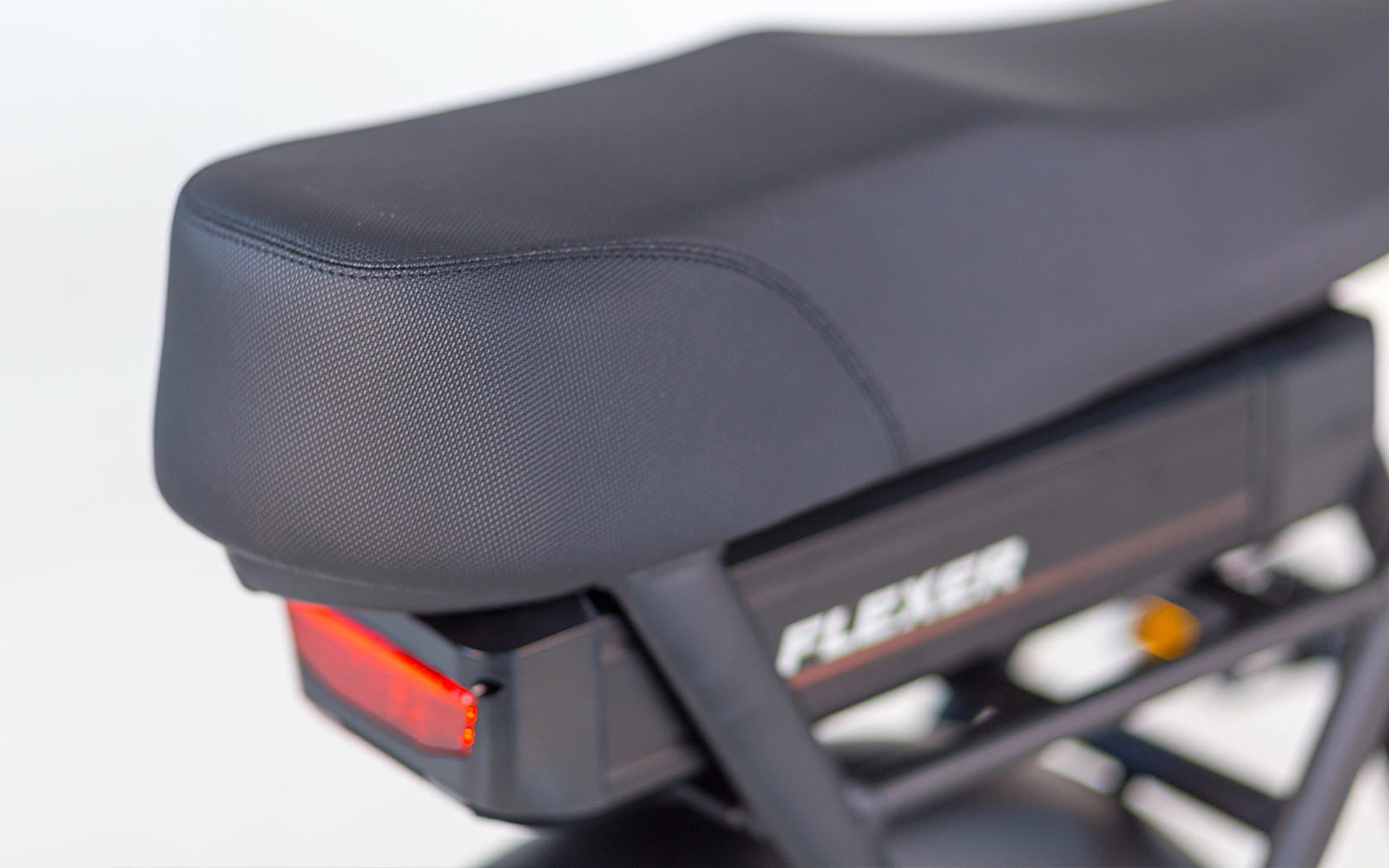 tomos-flexer-v2-black-detail-08